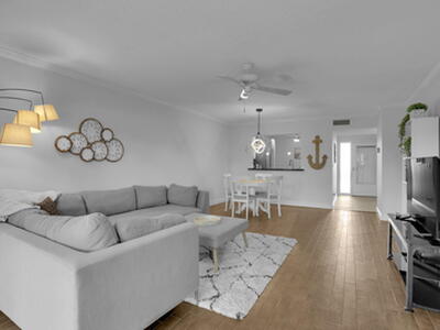 100 Pelican Pointe Drive, Delray Beach, FL 33483