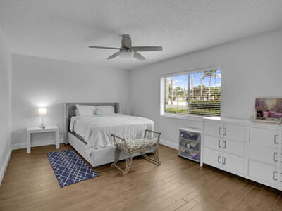 100 Pelican Pointe Drive, Delray Beach, FL 33483