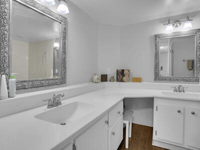 100 Pelican Pointe Drive, Delray Beach, FL 33483