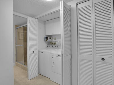 100 Pelican Pointe Drive, Delray Beach, FL 33483