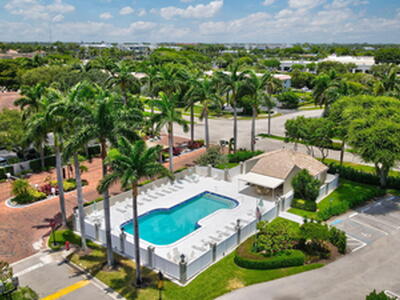 100 Pelican Pointe Drive, Delray Beach, FL 33483