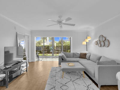 100 Pelican Pointe Drive, Delray Beach, FL 33483