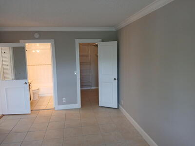 522 Trace Circle, Deerfield Beach, FL 33441