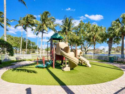 8292 Dominica Place, Wellington, FL 33414