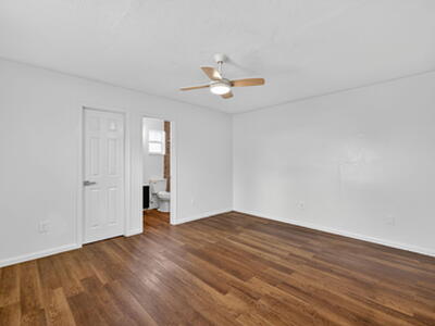 561 SE Karrigan Terrace, Port Saint Lucie, FL 34983