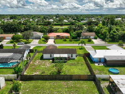 561 SE Karrigan Terrace, Port Saint Lucie, FL 34983