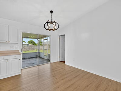 561 SE Karrigan Terrace, Port Saint Lucie, FL 34983