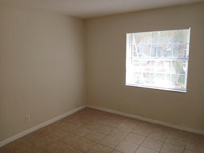 495 SE 8th Street, Deerfield Beach, FL 33441