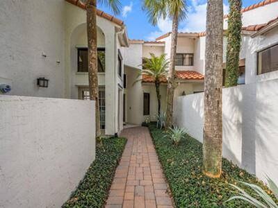 2443 Windsor Way Court, Wellington, FL 33414