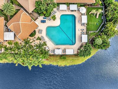 10122 Spyglass Way, Boca Raton, FL 33498