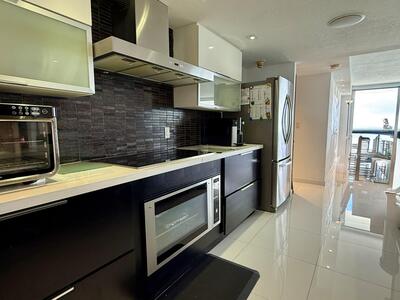 1890 S Ocean Drive, Hallandale Beach, FL 33009