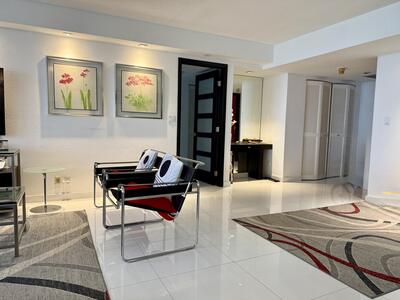 1890 S Ocean Drive, Hallandale Beach, FL 33009