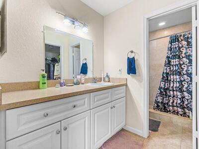 608 Lakeview Drive E, Royal Palm Beach, FL 33411