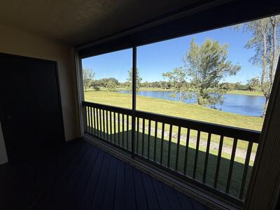 608 Lakeview Drive E, Royal Palm Beach, FL 33411