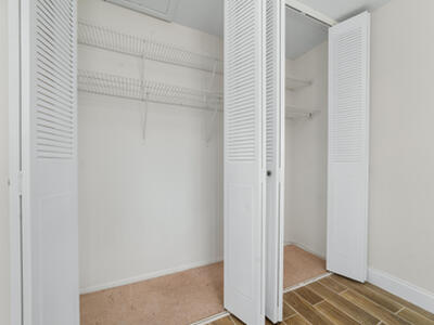 2567 Dudley Drive W, West Palm Beach, FL 33415