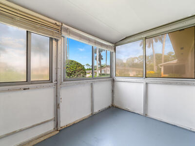 2567 Dudley Drive W, West Palm Beach, FL 33415