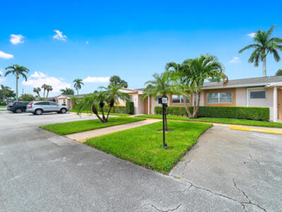 2567 Dudley Drive W, West Palm Beach, FL 33415
