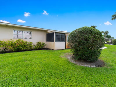 2567 Dudley Drive W, West Palm Beach, FL 33415