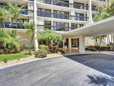 2000 Presidential Way, West Palm Beach, FL 33401