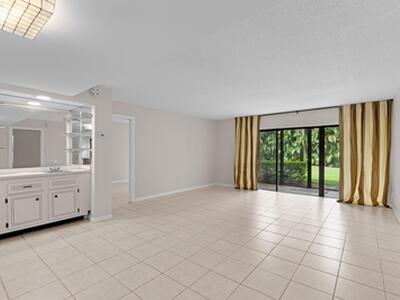 1723 Consulate Place, West Palm Beach, FL 33401