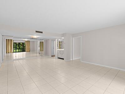 1723 Consulate Place, West Palm Beach, FL 33401