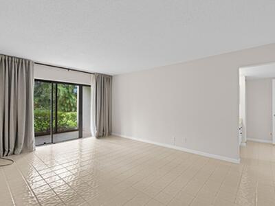 1723 Consulate Place, West Palm Beach, FL 33401