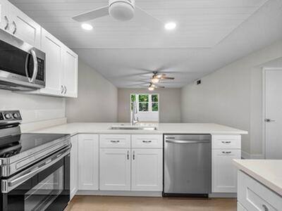 2601 NE 3rd Court, Boynton Beach, FL 33435