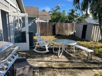 8698 Uranus Terrace, Lake Park, FL 33403
