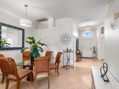 5078 Willow Pond W Road W, West Palm Beach, FL 33417