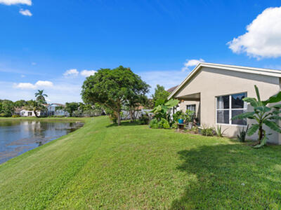 5078 Willow Pond W Road W, West Palm Beach, FL 33417