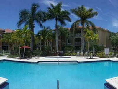 6492 Emerald Dunes Drive, West Palm Beach, FL 33411