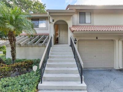 5720 Coach House Circel Circle E