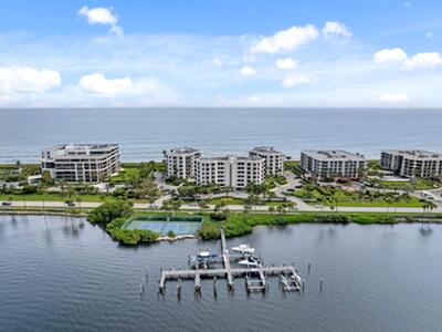 3120 S Ocean Boulevard, Palm Beach, FL 33480