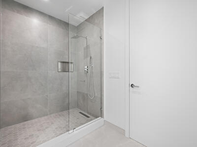 220 Lake Shore Drive, Lake Park, FL 33403