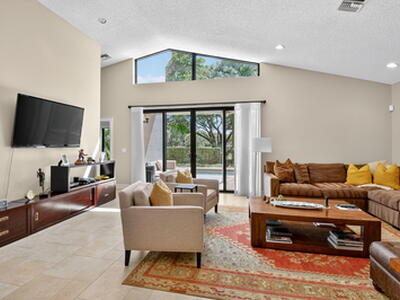 5850 NW 21st Avenue, Boca Raton, FL 33496