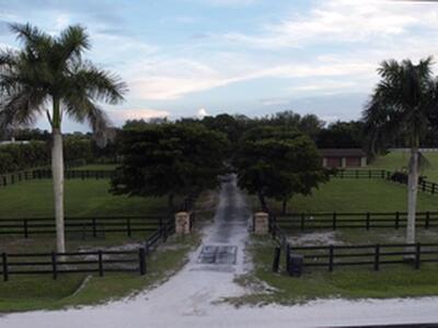 16098 Deer Path Lane, Wellington, FL 33470