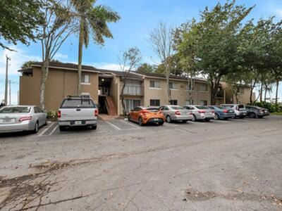 1056 N Benoist Farms Road, West Palm Beach, FL 33411