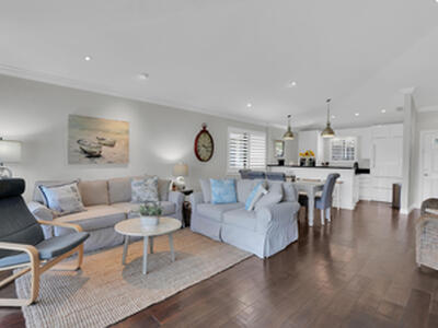 515 Club Drive, Palm Beach Gardens, FL 33418