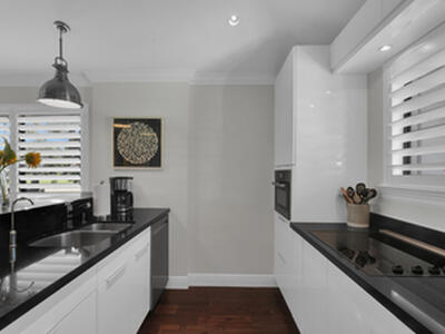 515 Club Drive, Palm Beach Gardens, FL 33418