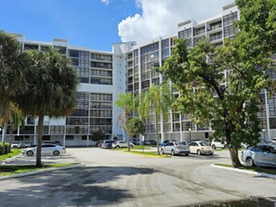 400 Leslie Drive, Hallandale Beach, FL 33009