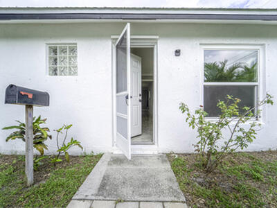 3989 SW Jarmer Road, Port Saint Lucie, FL 34953