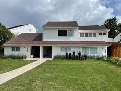 37 00, Casa de Campo, DR 22000