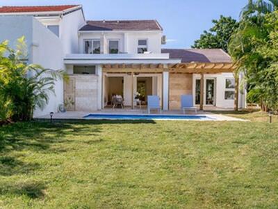 37 00, Casa de Campo, DR 22000