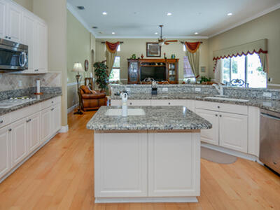 4676 Manderly Drive, Wellington, FL 33449