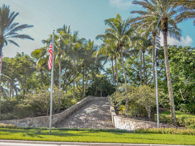 4676 Manderly Drive, Wellington, FL 33449