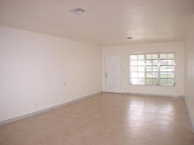 590 NE Wavecrest Way, Boca Raton, FL 33432