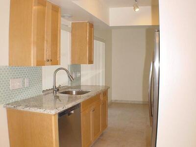 590 NE Wavecrest Way, Boca Raton, FL 33432