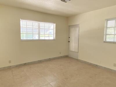 590 NE Wavecrest Way, Boca Raton, FL 33432