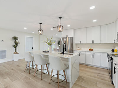 930 Rutherford Lane, Haverhill, FL 33415