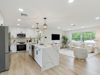 930 Rutherford Lane, Haverhill, FL 33415